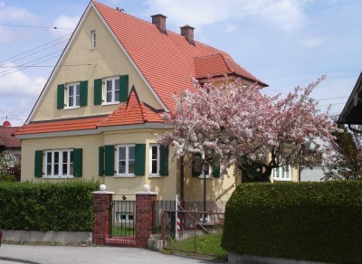 *** Charmantes Haus - Top Lage und sehr gut erhalten