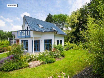 Provisionsfrei Einfamilienhaus in 46562 Voerde, Schlehenweg