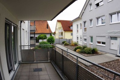 Neuwertige zentrumsnahe 3-Zimmer-Wohnung mit 2 Balkonen u. TG-Stellplatz