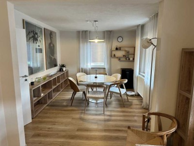 Stilvolle 4-Zimmer-Wohnung auf Zeit-möbliert mitten in Schorndorf