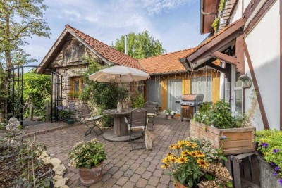 Luxuriös ausgestattetes Fachwerkhaus mit Gartenoase und Spa-Bereich in Königslutter