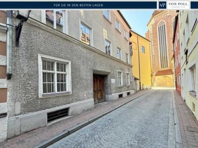 Historisches Stadthaus neben der Martinskirche – Ein Juwel mit einzigartigem Potenzial