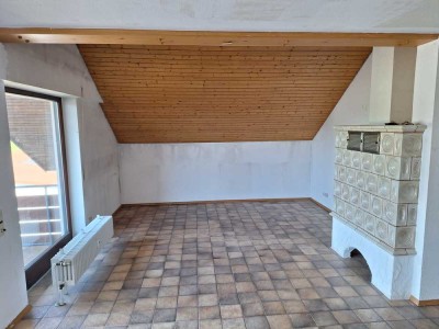 Renovierungsbedürftige 4,5-Zimmer Dachgeschosswohnung in Trossingen