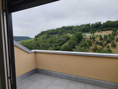 Stilvolle, neue  3-Zimmer-Wohnung Erstbezug  mit Balkon und Einbauküche in Ingelfingen