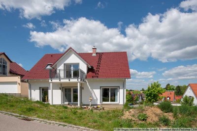 3 Zi. DG-Whg. * modern * energieeffizient * herrlicher Ausblick * Balkon * ruhige Lage