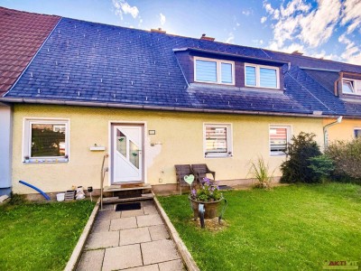 Teilrenoviertes Reihenhaus mit Garten, Terrasse und Garage in Zeltweg. - Vielfältiges Potential zur eigenen Gestaltung.