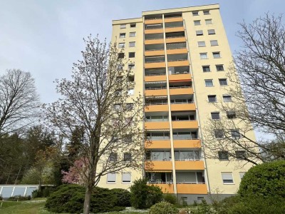 Gepflegte 4-Zimmer-Wohnung mit Süd-Balkon und EBK in Maintal-Dörnigheim (Waldsiedlung)