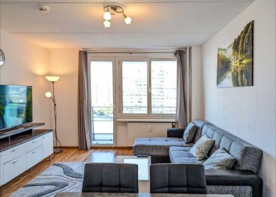 All inclusive apartment on the 15th floor in Mitte with registration