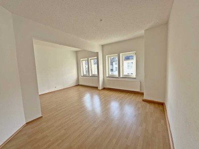 Altbau, hohe Decken; 2-Zimmerwohnung in Weidenpesch!