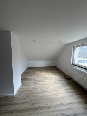 2 Zimmer Wohnung OF Waldheim, Erstbezug nach Sanierung