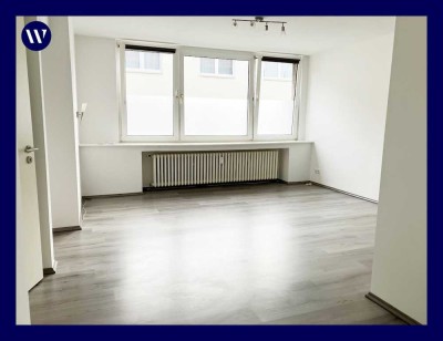 Modernes 1-Zimmer-Apartment, renoviert, offener Kochbereich, Schlafnische, Wandschrank,Tageslichtbad