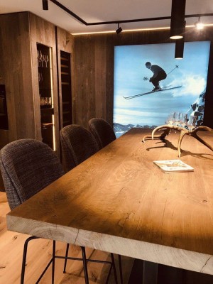 Direkt in Kitzbühel: Außergewöhnliches Stadt-Domizil im exklusiven Chalet-Stil.