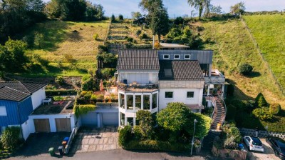 Unternehmer-Villa mit großem Grundstück und Weitblick