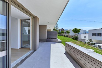 HOCHWERTIGE 2-Zimmer-Wohnung mit 25 m² Terrasse UND Garten - sehr ruhige Lage