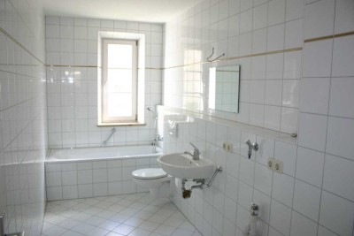 Wg geeignete 2,5 ZKB in Uninähe