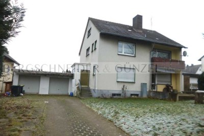Zweifamilienhaus mit Doppelgarage nahe dem Schiedersee in Schieder-Schwalenberg!