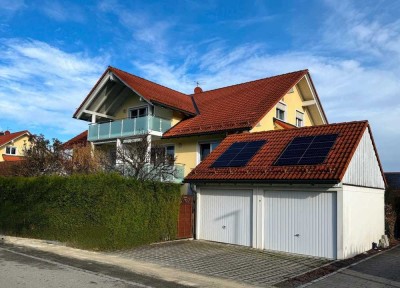 3 ZKB mit 2 Bädern, EBK, Sonnenbalkon und beheiztem (Hobby-)Keller in ruhiger Lage