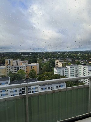 Attraktive  3-Zimmer-Wohnung mit Balkon und EBK mit herrlichem Ausblick