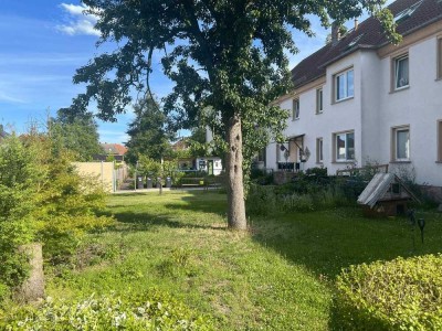 Mehrfamilienhaus mit großem Grundstück in Borna !!