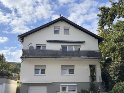 Exklusive helle 3-Zimmer-Wohnung mit großem Sonnenbalkon