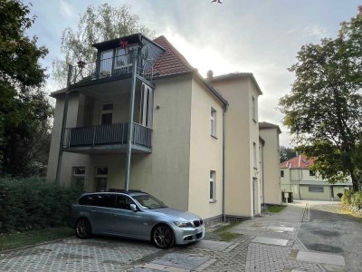 Hübsche 2-Zimmerwohnung im Grünen mit Balkon und Blick auf die Spree