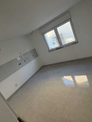 Erstbezug nach Sanierung: exklusive 3-Zimmer-Wohnung mit Terrasse und Garten in Rastatt