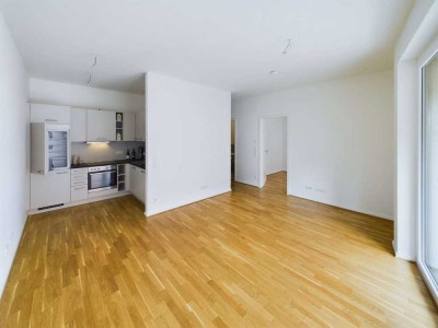 Lichtdurchflutete + moderne 2-Zimmer-Wohnung mit Balkon und grünem Innenhof | MaryAnn