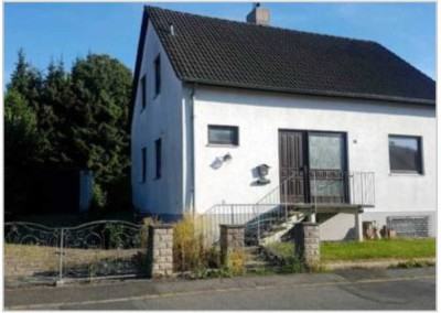 Geräumiges Einfamilienhaus mit Garage in Dransfeld