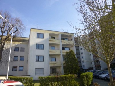 Sehr schöne 2,5-Zimmer Wohnung nahe Schloss Faber-Castell (Nbg./Stein)