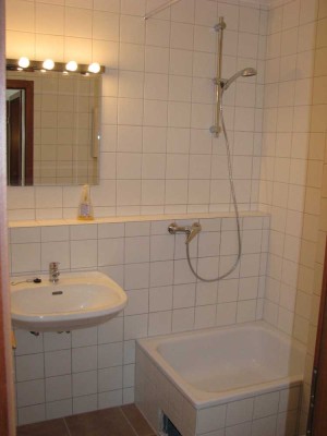 Zweizimmerwohnung, WG-geeignet, Provisionsfrei