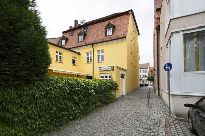 Charmante Denkmal-Wohnung mit Stil und Geschichte - hell, frisch renoviert & bezugsbereit