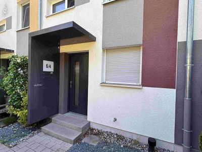 Modernes, neuwertiges 5-Raum-Reihenhaus mit Einbauküche und gehobener Innenausstattung in Möglingen