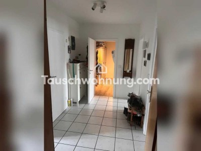 Tauschwohnung: Helle 5 Zimmer Wohnung mit Garage in Hastedt