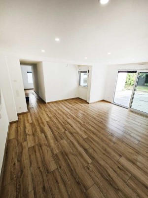 4½  Zimmerwohnung EG eines Bungalow - große Terrasse  - Kirchheim Teck