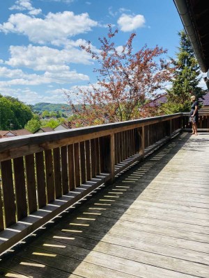Attraktive 5-Zimmer-Wohnung mit Balkon in Marburg