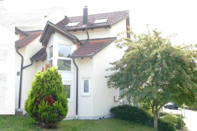 Remchingen-Nöttingen " Lust auf Ihr Eigenes Zuhause? " Gepflegtes Reiheneigenheim mit Garage