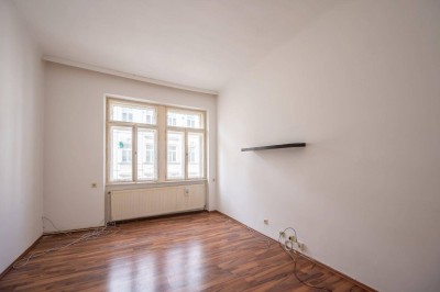 ++NEU++ Gepflegte 2-Zimmer Altbau-Wohnung, viel Potenzial!