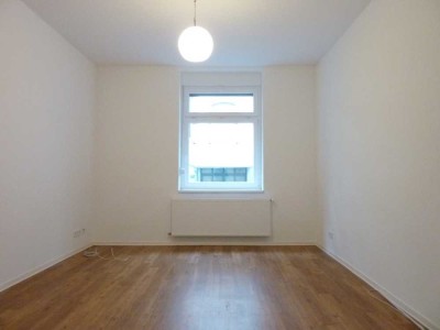 Hübsche ruhige 1-Zimmer- Erdgeschosswohnung mit Einbauküche