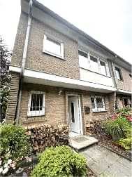 435 - Charmantes Reihenendhaus mit Balkon, Terrasse und schönem Garten in schöner Lage in Erkrath