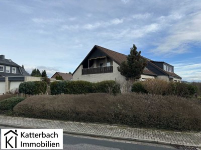 Attraktive Doppelhaushälfte mit großer Doppelgarage in Rhüden