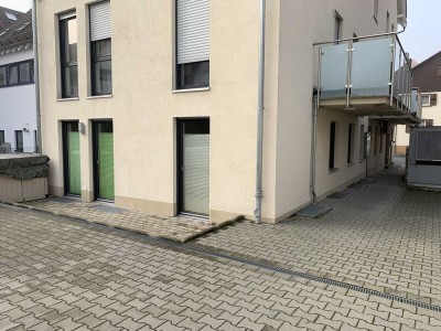 Ruhige Zwei-Zimmer-EG-Wohnung im Herzen Groß-Zimmerns