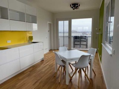 Gut geschnittene und ruhige 2-Zimmer-Wohnung mit Wasserblick