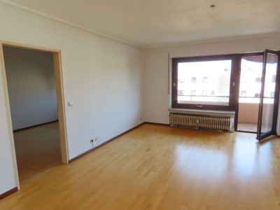 Helle 2-Zimmer-Wohnung mit Westbalkon und EBK in Denzlingen