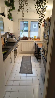 Exklusive 3-Raum-Hochparterre-Wohnung mit Balkon und Einbauküche in Hamburg Hamm-Nord