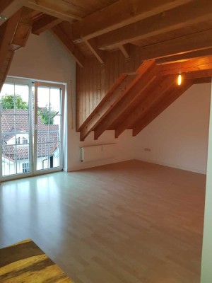 Schöne 2-Zimmer-DG-Wohnung in Kirchdorf an der Amper
