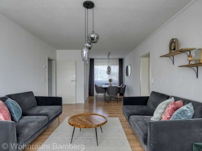 Umfangreich modernisierte 3-Zimmer-Eigentumswohnung mit Aufzug, Loggia und traumhaftem Seehofblick