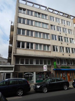 1- Zimmer Wohnung am Ebertplatz mit Einbauküche