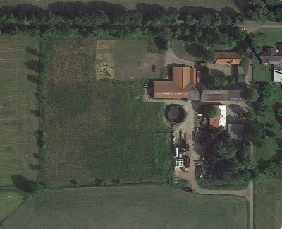 Vierseitenhof mit Weide, Stall, Werkstatt – ideal für Pferdehaltung, Schrauber & Familien