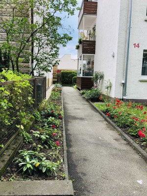 Schöne, kernsanierte 2-Zimmer-Wohnung mit Balkon und moderner Einbauküche in Heilbronn-Ost