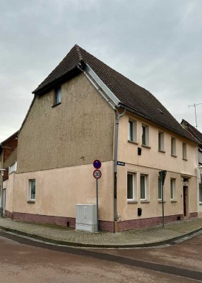 großzügiges Zweifamilienhaus